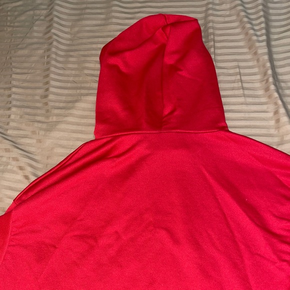 ZARA Red Oversized Hoodie - Picture 2 of 4